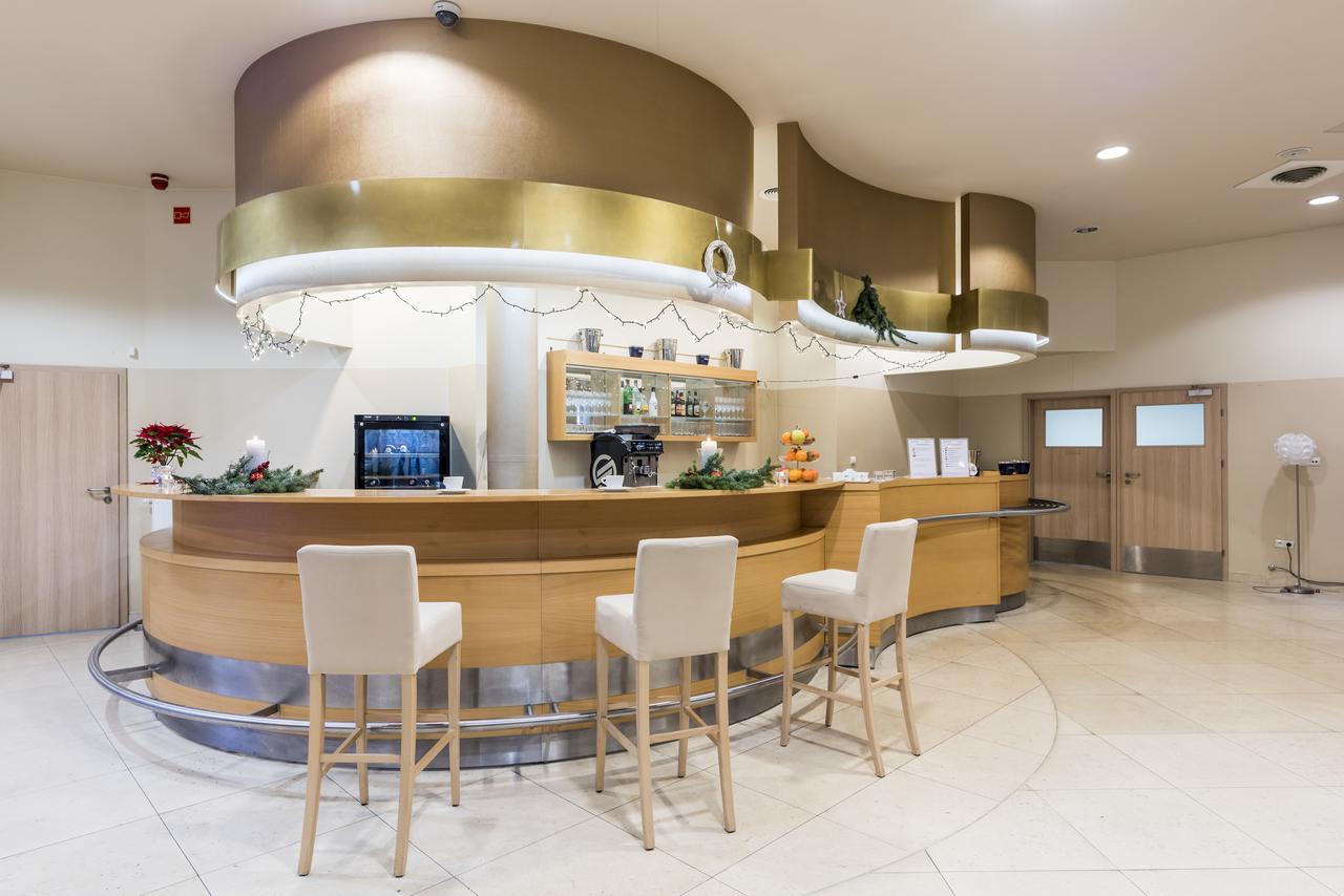 Willa Wiosenna Hotel Ozarow Mazowiecki Esterno foto